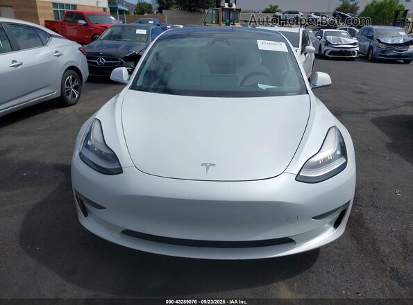 5YJ3E1EC1LF784668 2020 TESLA MODEL 3 White Սարքավորումների վահանակի տեսք