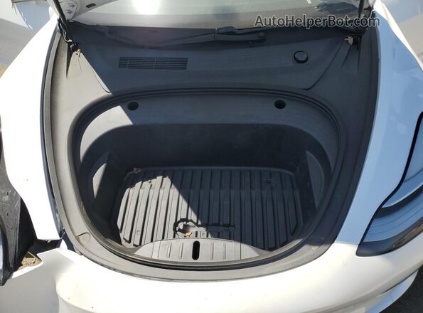 5YJ3E1EC2LF791791 2020 TESLA MODEL Black Widok wnętrza z tyłu