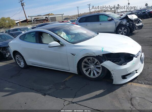 5YJSA1E20JF280706 2018 TESLA MODEL S White Widok wnętrza 360 stopni