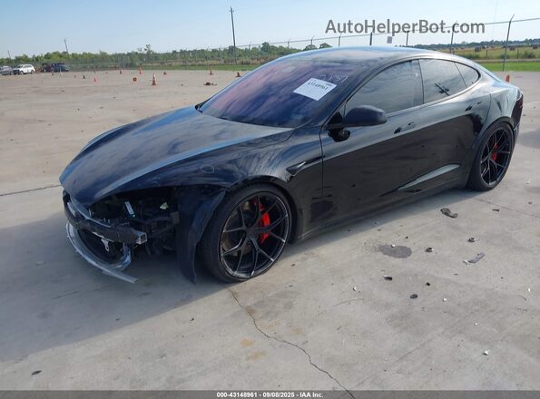 5YJSA1E64PF518519 2023 TESLA MODEL S Черный Передняя левая четверть