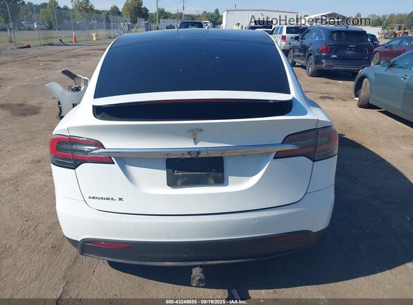 5YJXCAE28GF013418 2016 TESLA MODEL X White 