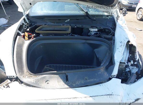 5YJYGAEEXMF158832 2021 TESLA MODEL Y White Вид ззаду
