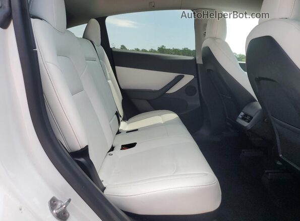 5YJYGDEE0MF076089 2021 TESLA MODEL Белый Вид задней части салона