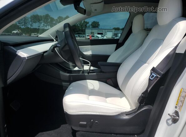 5YJYGDEE0MF076089 2021 TESLA MODEL Белый Вид салона спереди