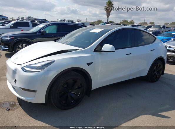 5YJYGDEE1MF299130 2021 TESLA MODEL Y White სალონის 360-გრადუსიანი ხედი