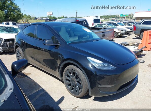 5YJYGDEE2MF154145 2021 TESLA MODEL Y Black Вид задньої частини салону