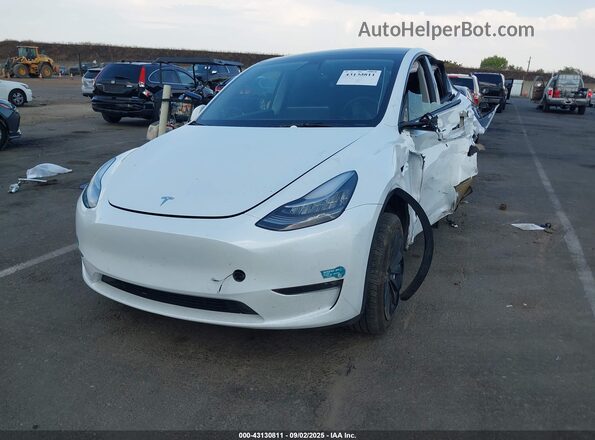 5YJYGDEE2MF199585 2021 TESLA MODEL Y White Передня ліва чверть
