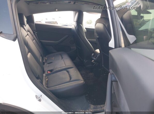 5YJYGDEE2MF199585 2021 TESLA MODEL Y White Вид наклейки з VIN-кодом