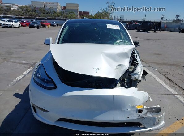 5YJYGDEE2MF270641 2021 TESLA MODEL Y White ხელსაწყოთა პანელის ხედი