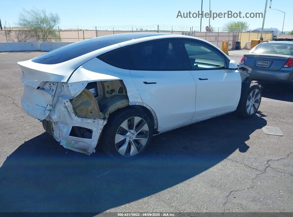 5YJYGDEE3MF219908 2021 TESLA MODEL Y White Rear right