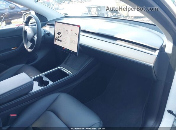 5YJYGDEE3MF295497 2021 TESLA MODEL Y White 