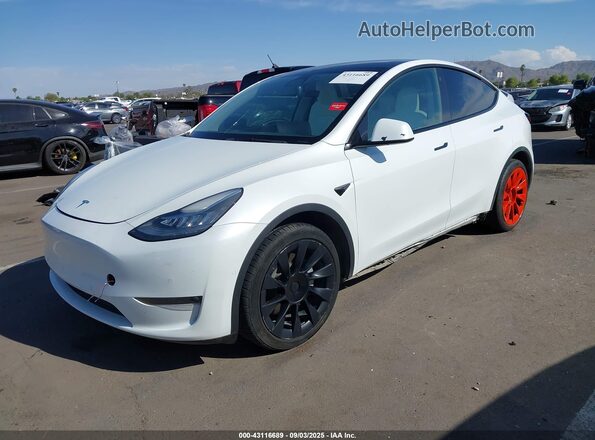 5YJYGDEE4MF212398 2021 TESLA MODEL Y White Առջևի ձախ երեք քառորդ տեսարան
