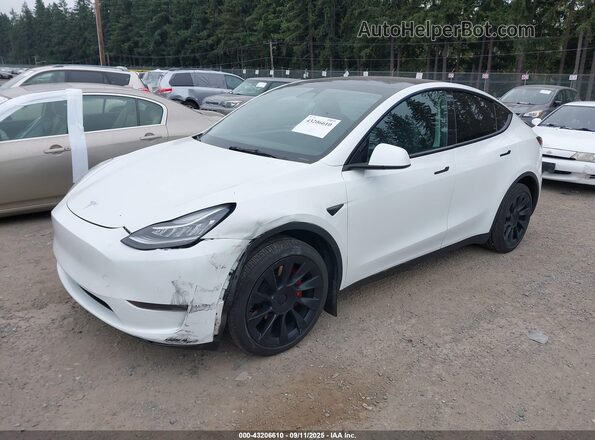 5YJYGDEE8MF241287 2021 TESLA MODEL Y White Front left