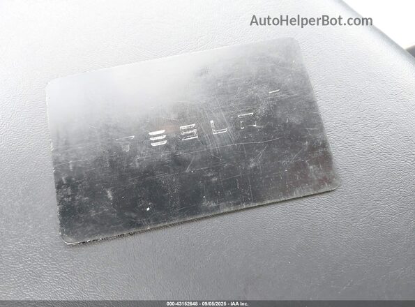 5YJYGDEE9MF173288 2021 TESLA MODEL Y Gray წინა პანელის ხედი