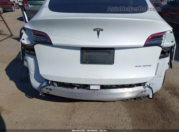 5YJYGDEEXMF078528 2021 TESLA MODEL Y Белый Вид спереди