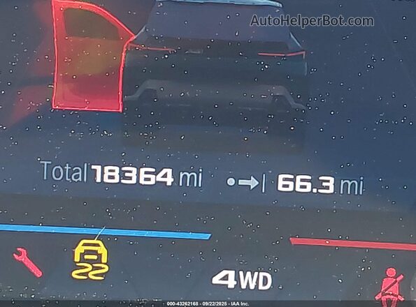 5YM33CS09R9V32737 2024 BMW XM Green 