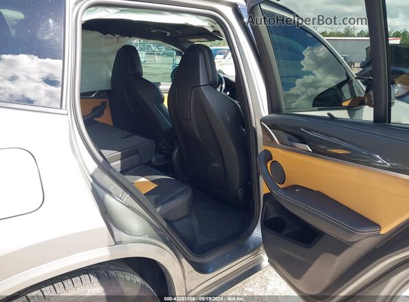 5YMTS0C05L9B83764 2020 BMW X3 Бежевый Вид наклейки с VIN-кодом