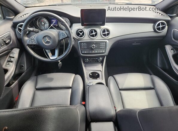 WDCTG4GB9GJ260841 2016 MERCEDES-BENZ GLA-CLASS Black Widok zestawu wskaźników