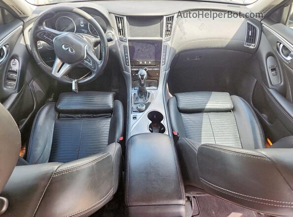 JN1EV7AR5JM436823 2018 INFINITI Q50 Белый 