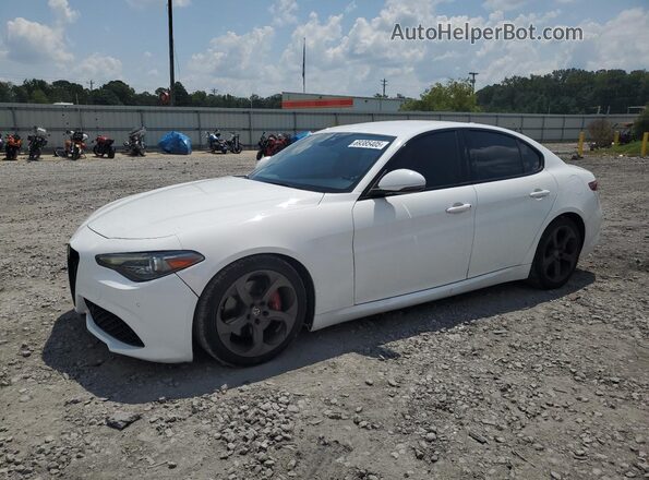 ZARFAECNXH7551976 2017 ALFA ROMEO GIULIA White 