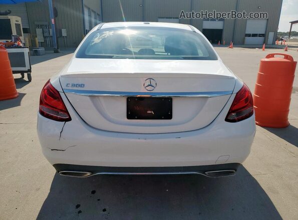 55SWF4JB1JU235489 2018 MERCEDES-BENZ C-CLASS White 