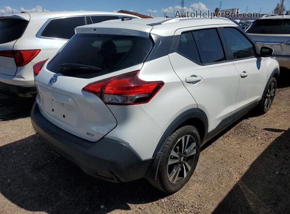 3N1CP5CU7JL500619 2018 NISSAN KICKS White 