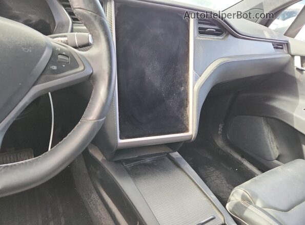 5YJXCBE26JF109304 2018 TESLA MODEL X White 