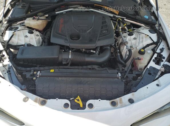 ZARFAECNXH7551976 2017 ALFA ROMEO GIULIA White 