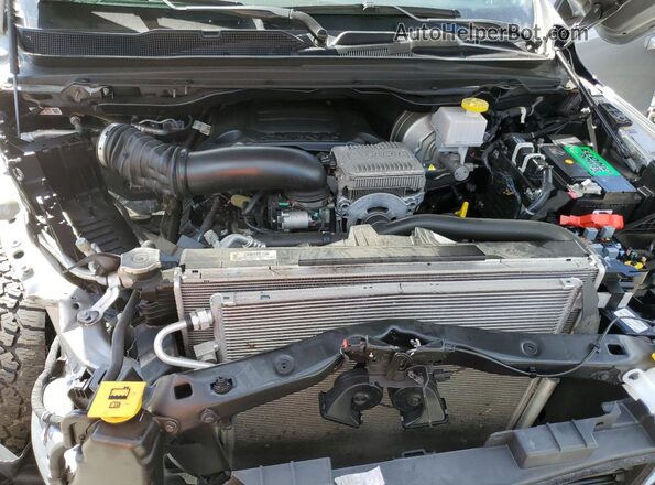 1C6RREJT9PN650372 2023 RAM 1500 Серебряный 