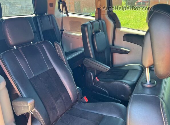 2C4RDGCG8HR749384 2017 DODGE CARAVAN Черный Вид задней части салона