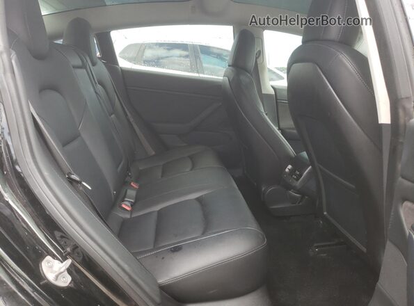 5YJ3E1EB2JF093993 2018 TESLA MODEL 3 Black 