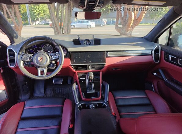 WP1AF2AY4MDA36774 2021 PORSCHE CAYENNE Black Вид задніх сидінь