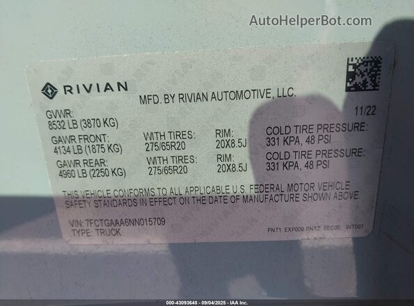 7FCTGAAA6NN015709 2022 RIVIAN R1T Gray Շարժիչի բաժամունքի տեսք