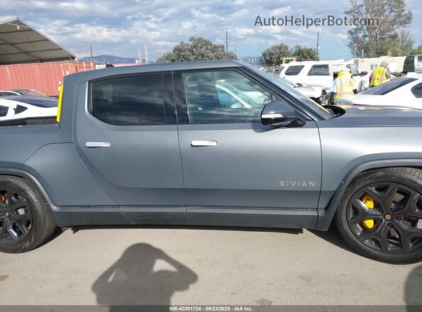 7FCTGAAAXPN018860 2023 RIVIAN R1T Gray Widok zestawu wskaźników
