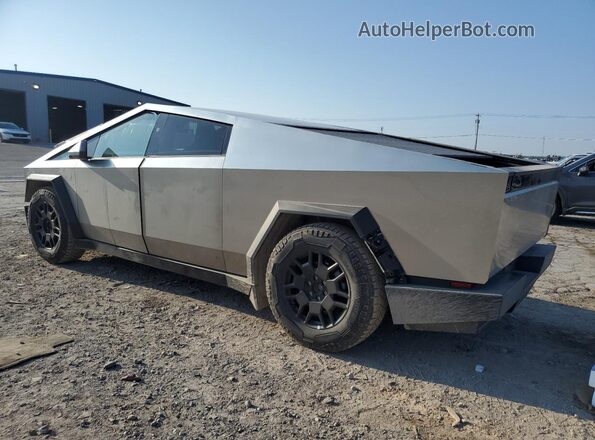 7G2CEHED2RA037813 2024 TESLA CYBERTRUCK Серебряный 