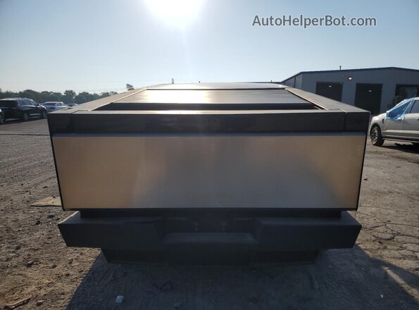 7G2CEHED2RA037813 2024 TESLA CYBERTRUCK Серебряный 