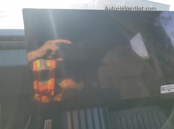 7G2CEHED2RA037813 2024 TESLA CYBERTRUCK Серебряный 