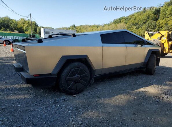 7G2CEHEE8RA017252 2024 TESLA CYBERTRUCK Серебряный Задняя правая четверть