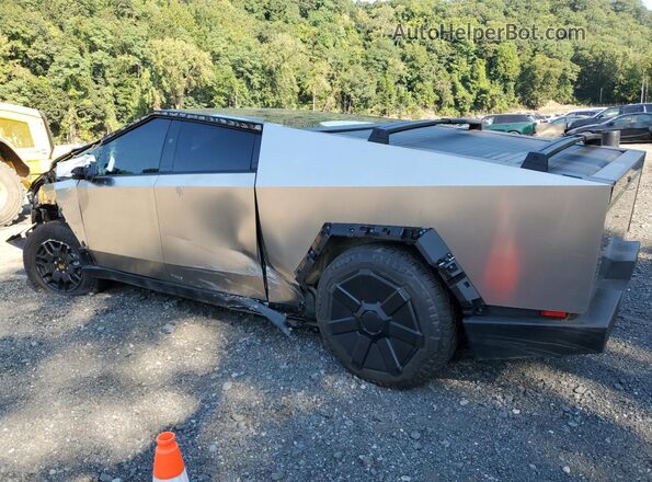 7G2CEHEE8RA017252 2024 TESLA CYBERTRUCK Серебряный Задняя левая четверть