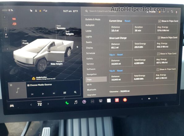 7G2CEHEE8RA017252 2024 TESLA CYBERTRUCK Серебряный Вид щитка приборов
