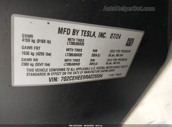 7G2CEHEE9RA025554 2024 TESLA CYBERTRUCK Silver Շարժիչի բաժամունքի տեսք