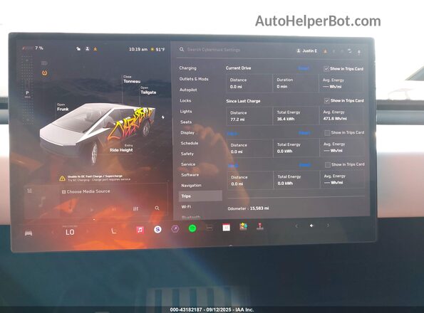 7G2CEHEEXRA038829 2024 TESLA CYBERTRUCK Серебряный 