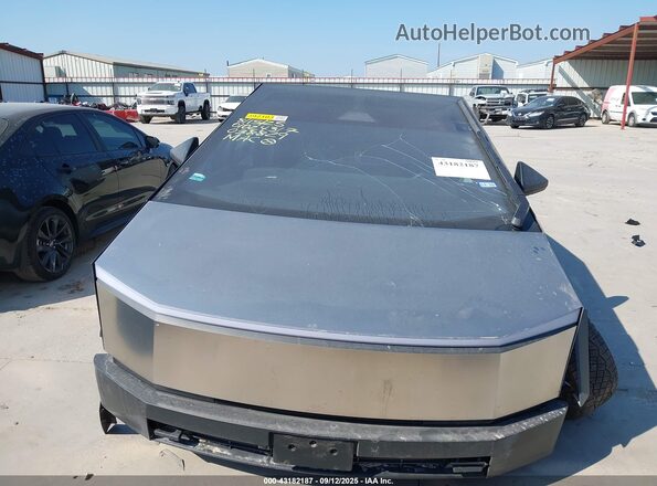 7G2CEHEEXRA038829 2024 TESLA CYBERTRUCK Серебряный 