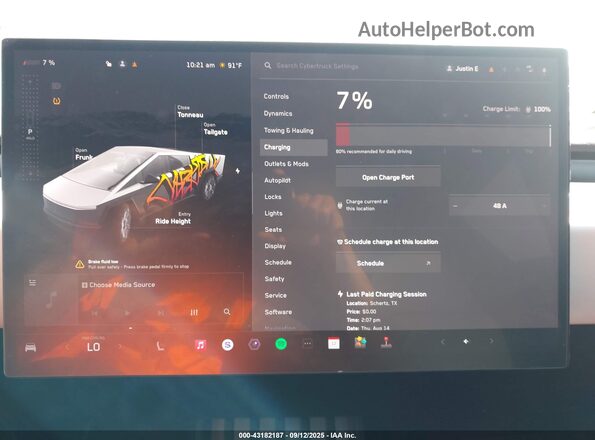 7G2CEHEEXRA038829 2024 TESLA CYBERTRUCK Серебряный 