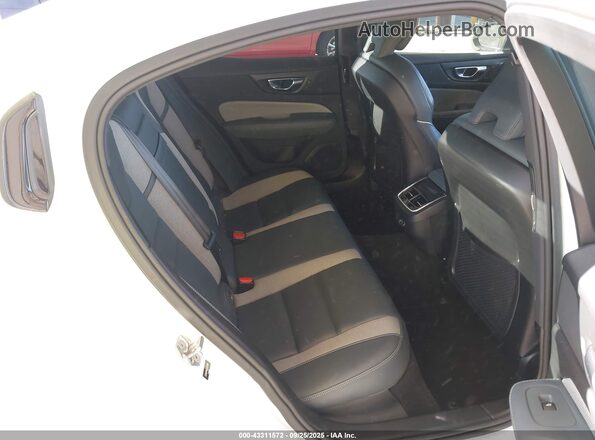 7JR102FM8LG073060 2020 VOLVO S60 White Widok naklejki z numerem VIN