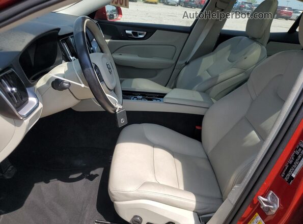 7JRA22TK3LG067664 2020 VOLVO S60 Red Вид салону спереду