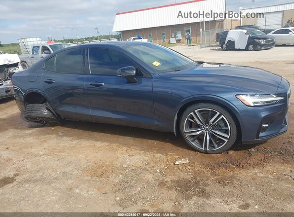 7JRA22TM8KG015219 2019 VOLVO S60 Dark Blue Вид щитка приборов