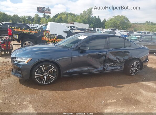 7JRA22TM8KG015219 2019 VOLVO S60 Dark Blue Вид задней части салона
