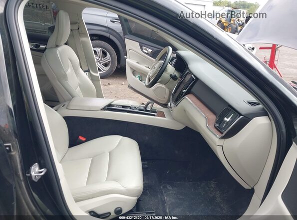 7JRL12TZ2NG176080 2022 VOLVO S60 Black 