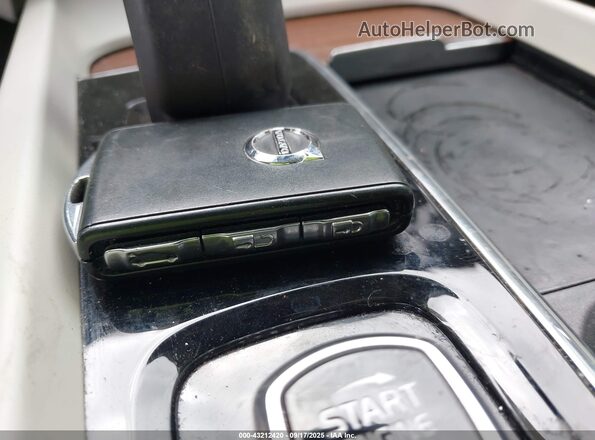 7JRL12TZ2NG176080 2022 VOLVO S60 Black 